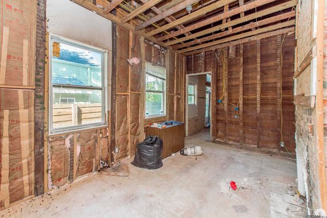 2761 Orchid St, New Orleans, LA 70119