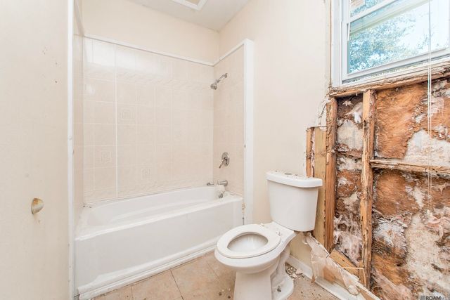 2761 Orchid St, New Orleans, LA 70119