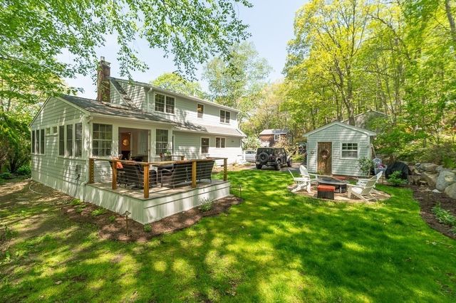 43 Woodward Ave, Gloucester, MA 01930