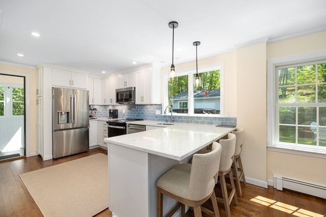 43 Woodward Ave, Gloucester, MA 01930