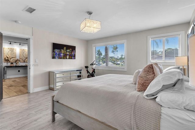 13741 SW 72nd Ter, Miami, FL 33183