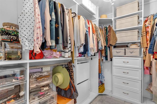 13741 SW 72nd Ter, Miami, FL 33183