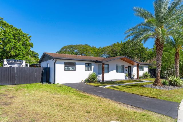 13741 SW 72nd Ter, Miami, FL 33183