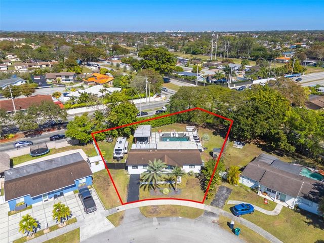 13741 SW 72nd Ter, Miami, FL 33183