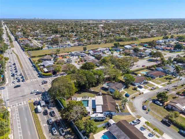 13741 SW 72nd Ter, Miami, FL 33183