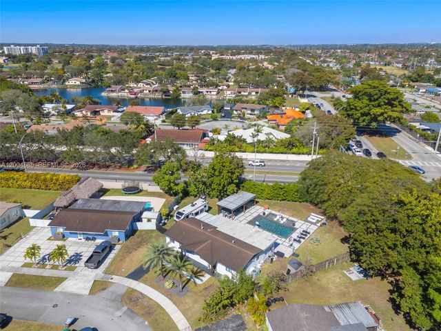 13741 SW 72nd Ter, Miami, FL 33183