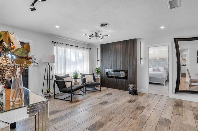 13741 SW 72nd Ter, Miami, FL 33183