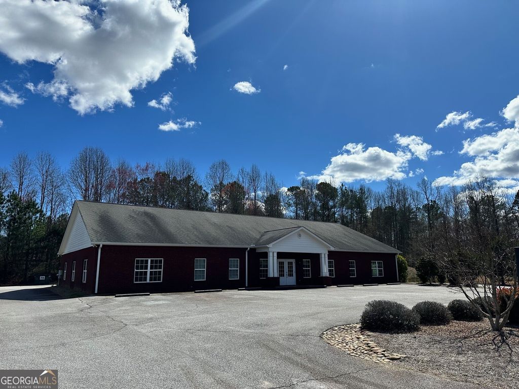135 Midway Crossing, Cornelia, GA 30531 — photo 2