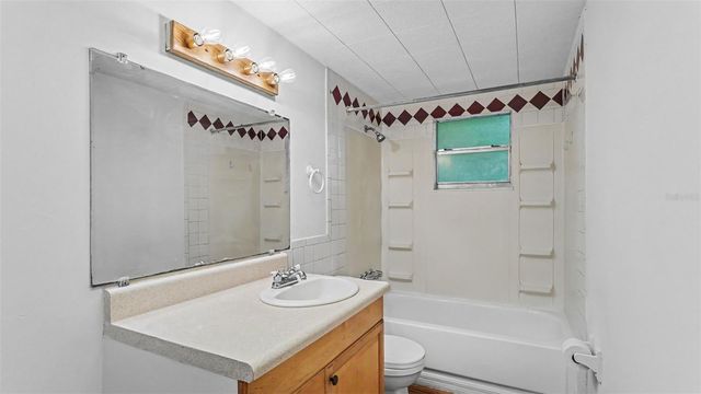 618 W WILLIAMS STREET, Lakeland, FL 33805
