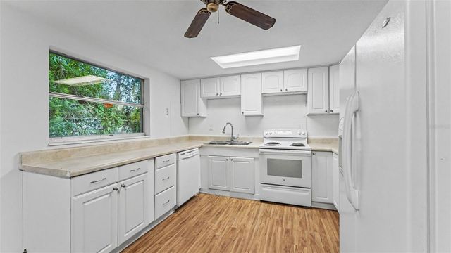 618 W WILLIAMS STREET, Lakeland, FL 33805