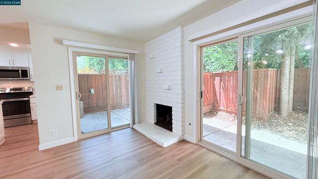 1065 San Ramon Valley Blvd, Danville, CA 94526