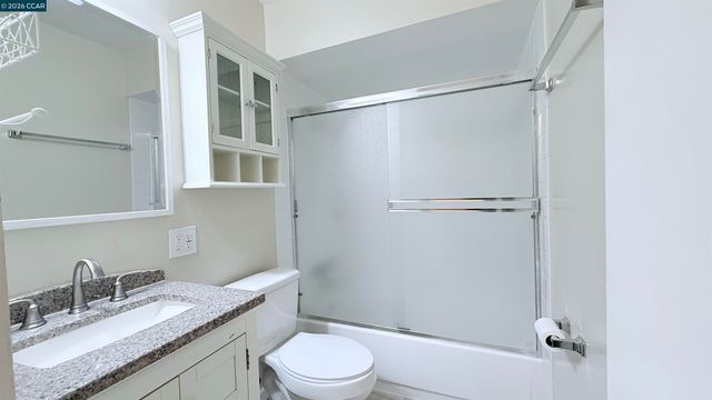 1065 San Ramon Valley Blvd, Danville, CA 94526