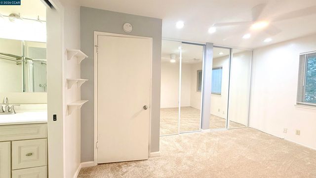 1065 San Ramon Valley Blvd, Danville, CA 94526