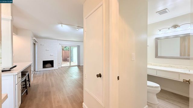 1065 San Ramon Valley Blvd, Danville, CA 94526