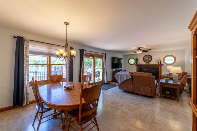 552 N 250 W, Valparaiso, IN 46385