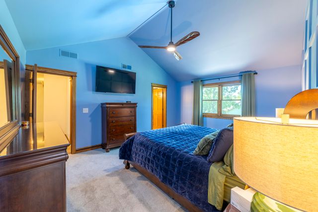 552 N 250 W, Valparaiso, IN 46385