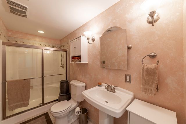 552 N 250 W, Valparaiso, IN 46385