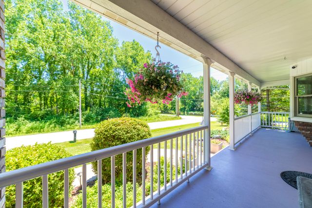 552 N 250 W, Valparaiso, IN 46385