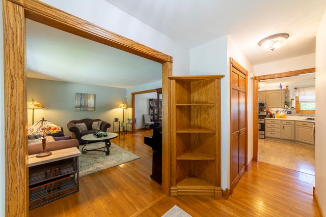 552 N 250 W, Valparaiso, IN 46385