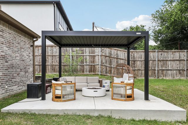 515 W Laureland Road, Dallas, TX 75232