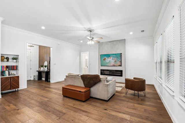 515 W Laureland Road, Dallas, TX 75232