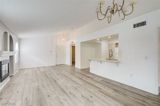 7950 West Flamingo Road 2168, Las Vegas, NV 89147