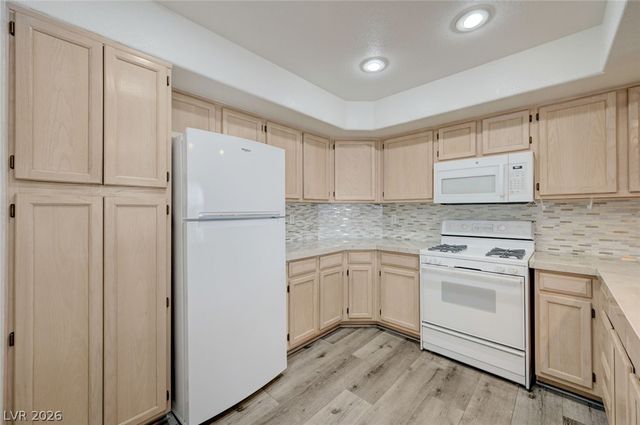 7950 West Flamingo Road 2168, Las Vegas, NV 89147