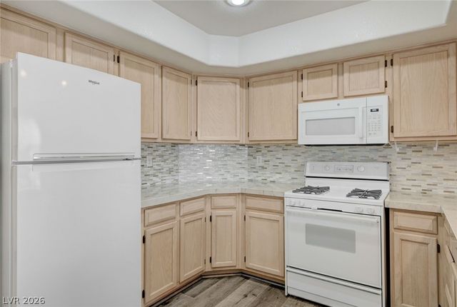 7950 West Flamingo Road 2168, Las Vegas, NV 89147