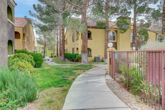 7950 West Flamingo Road 2168, Las Vegas, NV 89147