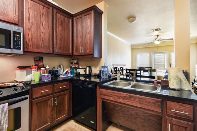 910 W 25th ST 503, Austin, TX 78705