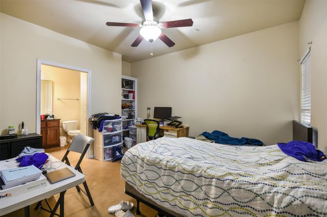 910 W 25th ST 503, Austin, TX 78705