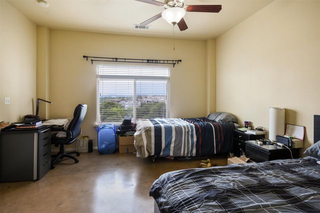 910 W 25th ST 503, Austin, TX 78705