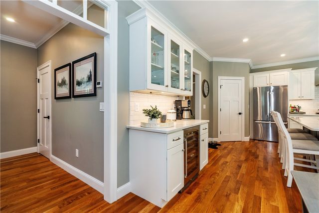 22 Saddlebrook Drive, Warwick, RI 02818