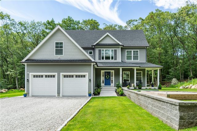 22 Saddlebrook Drive, Warwick, RI 02818