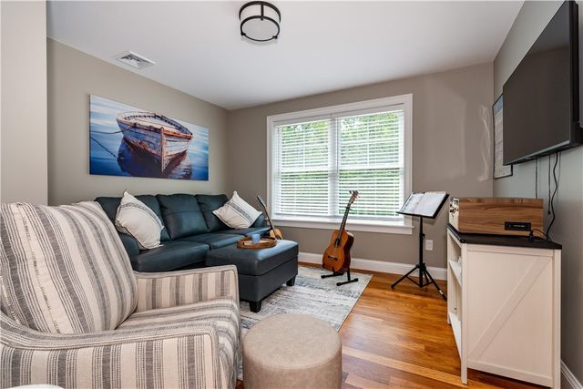 22 Saddlebrook Drive, Warwick, RI 02818