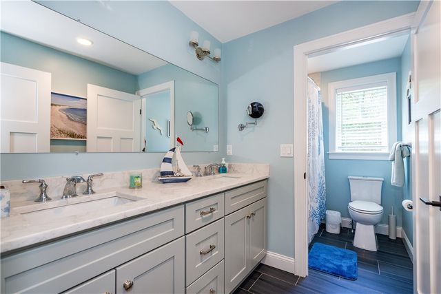 22 Saddlebrook Drive, Warwick, RI 02818