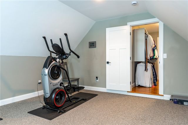 22 Saddlebrook Drive, Warwick, RI 02818
