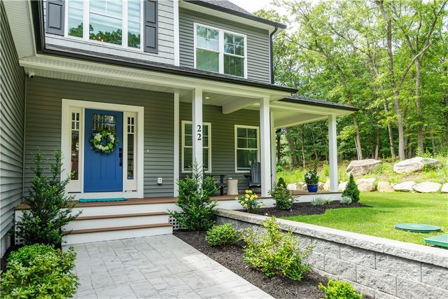 22 Saddlebrook Drive, Warwick, RI 02818