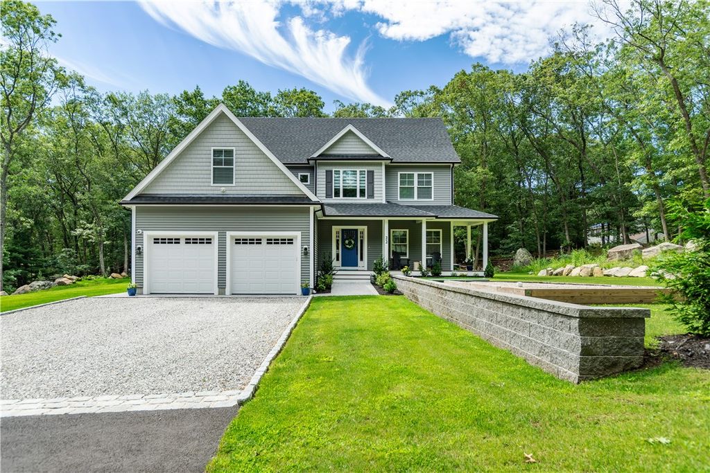 22 Saddlebrook Drive, Warwick, RI 02818