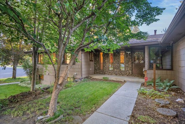 5209 W Myrtlewood Ct, Spokane, WA 99208
