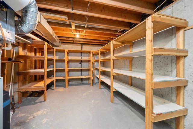 5209 W Myrtlewood Ct, Spokane, WA 99208