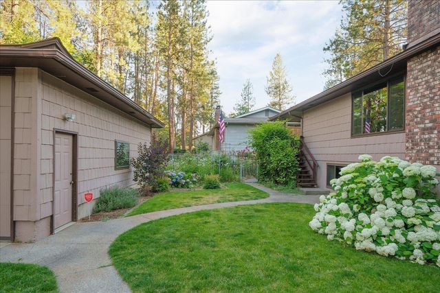 5209 W Myrtlewood Ct, Spokane, WA 99208