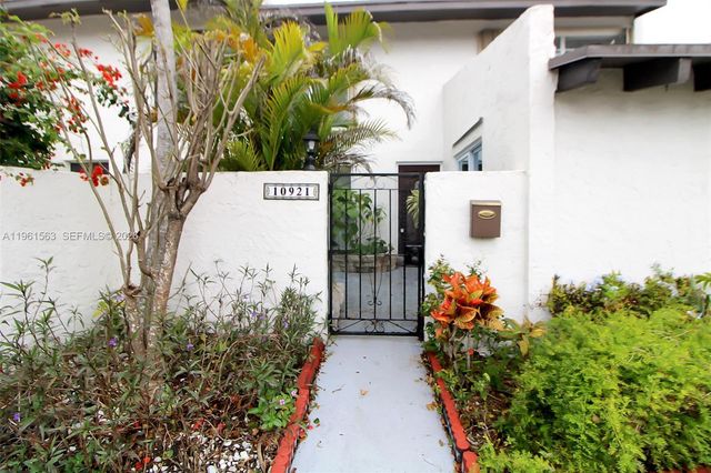 10921 SW 70th Ter 10921, Miami, FL 33173