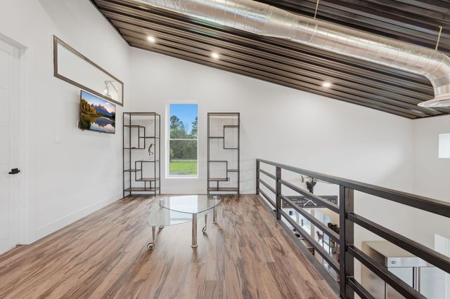 2743 Bobville Rd, Montgomery, TX 77316