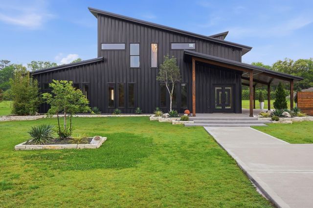 2743 Bobville Rd, Montgomery, TX 77316