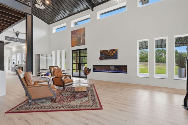 2743 Bobville Rd, Montgomery, TX 77316