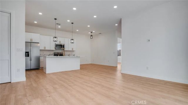 1822 Pomona Ave B, Costa Mesa, CA 92627
