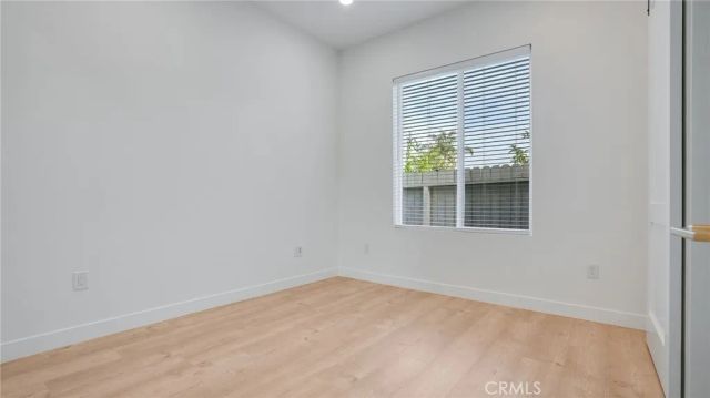 1822 Pomona Ave B, Costa Mesa, CA 92627