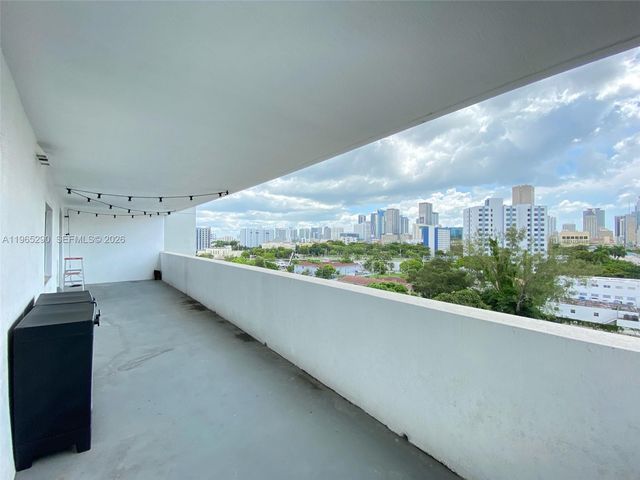 36 NW 6th Ave 708, Miami, FL 33128