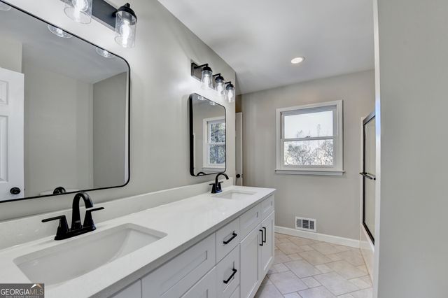 590 Manning Gin Road, Monroe, GA 30656